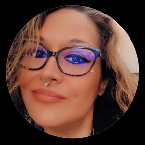 Meet your Posher, Vicki